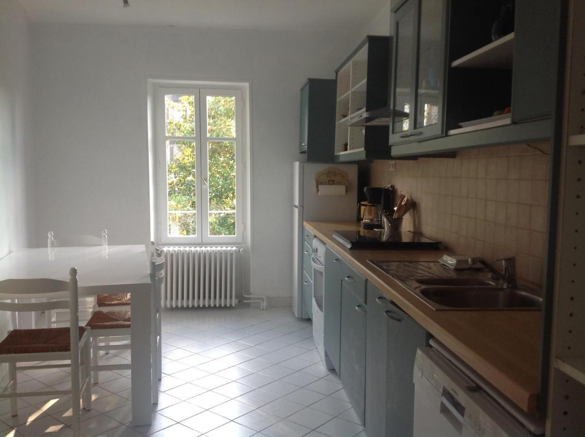Appartement En Centre Ville Nevers Bagian luar foto